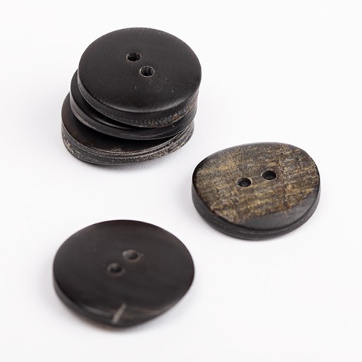 Kvapky vystreľované nepravidelným gombíkom horn / 20 mm / 537
