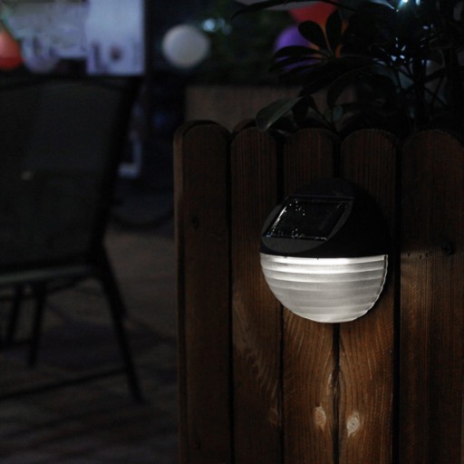 VONKAJŠIE SOLÁRNE LED LAMPA SO SNÍMAČOM FASÁDNE OSVETLENIE SCHODIKOV