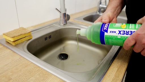 TENZI BOBEREX MAX TEKUTINA NA UMÝVANIE RIADU 1L ÚČINNÝ KONCENTRÁT NA UMÝVANIE RIADU
