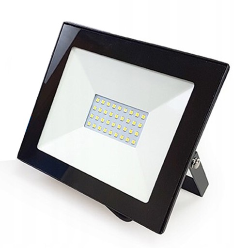 HALOGÉNOVÁ LED LAMPA 30W IP66 Reflektor