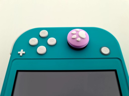 ANALOGOVÁ GUMA NINTENDO SPÍNACÍ PAPIER PREKRÝVA 4 KS