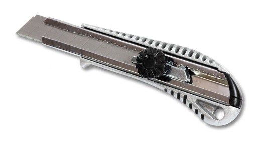 Nôž S lámacou čepeľou 18MM SALCO S-17540