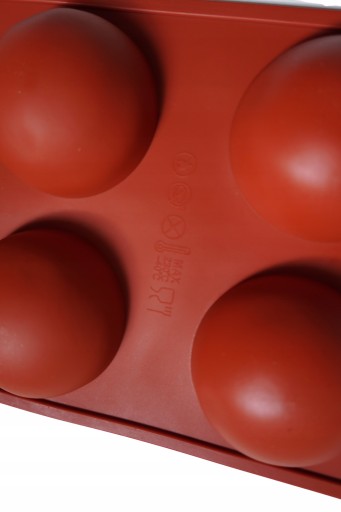 SILIKÓNOVÁ FORMA NA PEČENIE PLÁŠKOV, VEĽKÉ POLOGULY