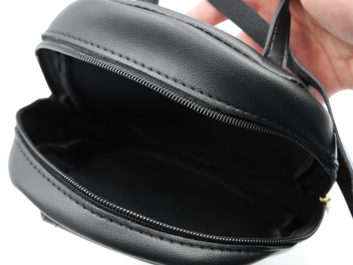 ČIERNY BATOH MALÝ BATOH Zlatý zips a západka