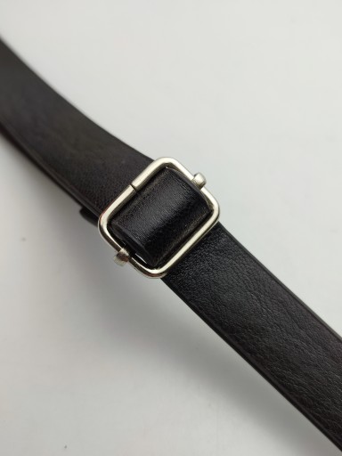 Popruh na kabelku 15 mm čierny so striebornými karabínkami 65 - 119 cm