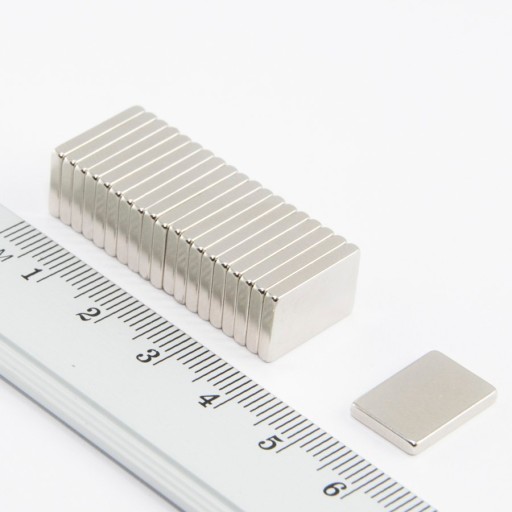 NEODYMIOVÝ MAGNET TANIER 15x10x2 N38 - 8 KS