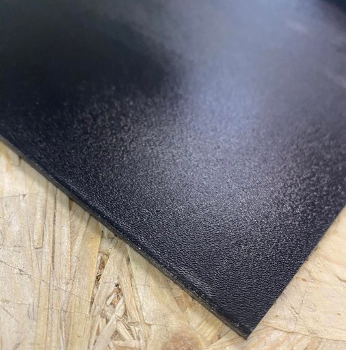 ABS čierny molet 500x500 2 mm materiál dosky farba