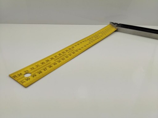 OCELOVÝ UHOL S OBOJSTRANNÝM STUPŇOM 350MM ŽLTÝ-C