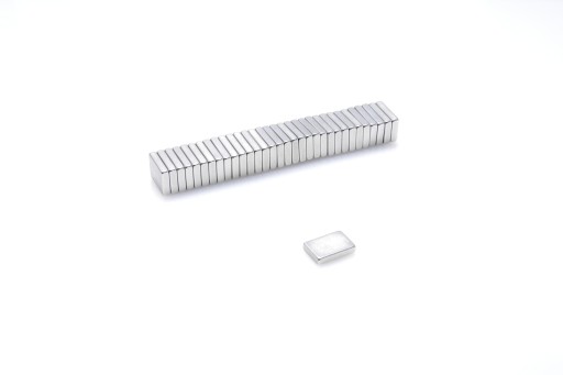 Neodymový tanierový magnet MPŁ 10x7x2 N38, sada 5 kusov