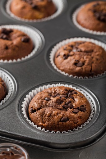 KOLÍČKY NA MUFFINY, MUFFINY, biele formičky na muffiny, 1000 ks.