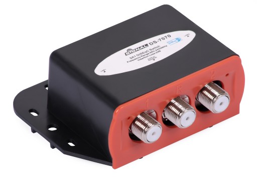 DiSEqC 2.0 2/1 Signal DS-7070 prepínač 2 x SAT