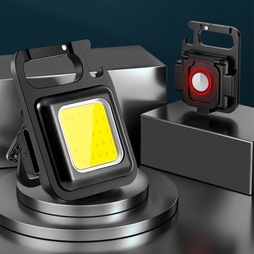 VÝKONNÁ MINI LED VRECKOVÁ LAMPA + DRŽIAK NA NOŽNIČKU S MAGNETOVÝM OTVÁRAČOM KĽÚČOV