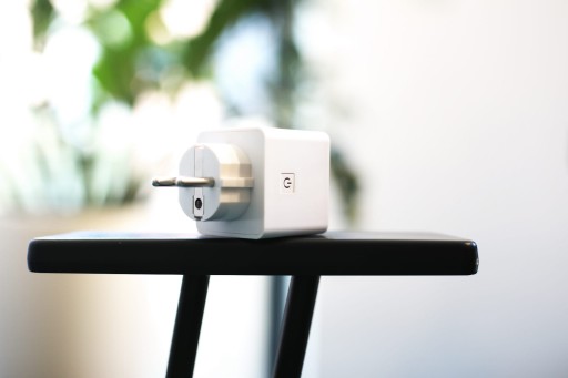 VASTRA INTELIGENTNÁ ELEKTRICKÁ ZÁSUVKA NA MERANIE WI-FI PRÚDU TUYA SMART