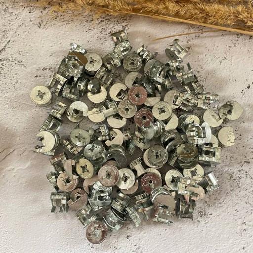 EXCENTRIC pre dosku D15 16 mm, balenie 100 kusov