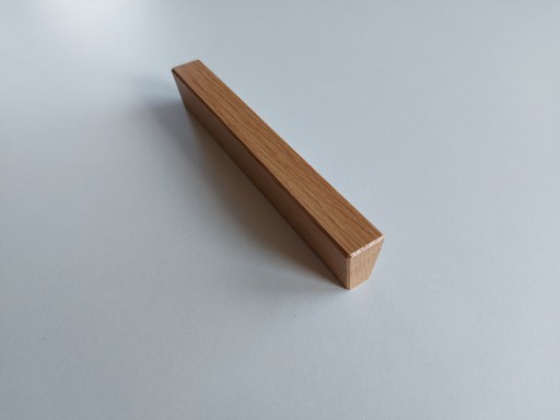 Drevená nábytková úchytka, kužeľ, dĺžka 160 mm