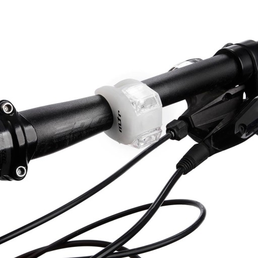 Sada predných a zadných LED bicyklových svetiel METEOR