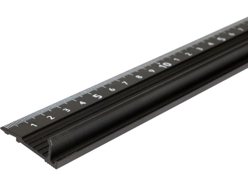 HLINÍKOVÉ PRAVIDLO YATO S OCHRANNÝM PROFILOM A RUKOVOU 300 mm