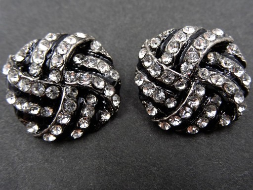 19mm Ozdobné gombíky 1ks STRIEBORNÉ zirkóny SILVER OZ54 3975