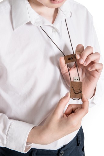 Pendrive + struna 512 MB 2.0 + Gravírovanie pre študenta