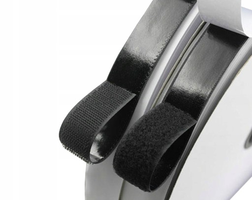 LuxTextil VELCRO PÁSKA SO SAMOLEPIACIM LEPOM 20 mm SADA ČIERNA 1 meter