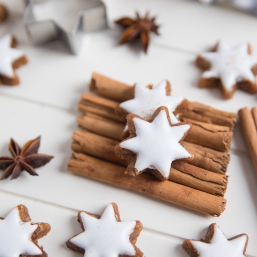 FORMA NA COOKIE MOLD STAR CUTTER FORMA NA VYPRAŽOVANIE VAJÍČKA, OCEL, 3 kusy