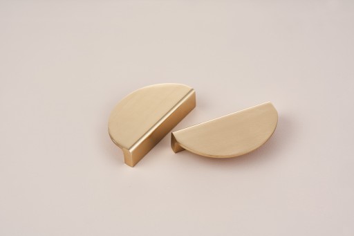ÚCHYTKA NA NÁBYTOK MOON GOLD 64mm - POLKRUH 96mm