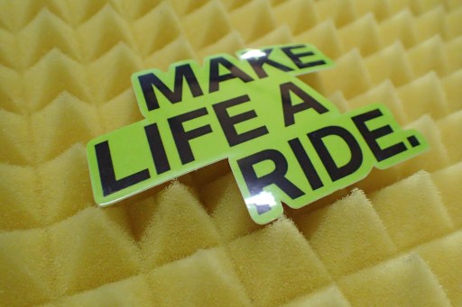 NÁLEPKA BMW MOTORRAD MAKE LIFE A RIDE 9,2 x 6,1 cm