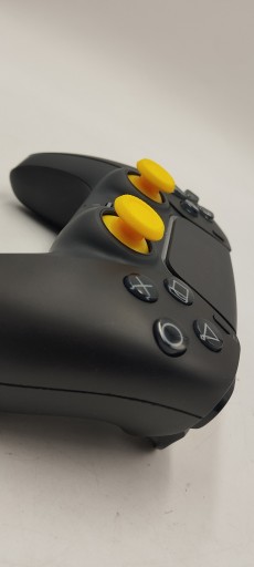 ANALOGOVÝ OVLÁDAČ MUSHROOM PRE PLAYSTATION 5 PS5 PAD DUALSENSE, ŽLTÝ