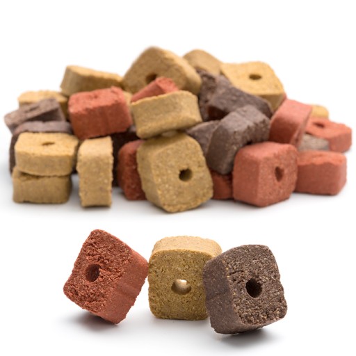 MÄSO TRÉNERI DOG TREATY TREATY ODMENA MERSJO MIX KOCKY 500g