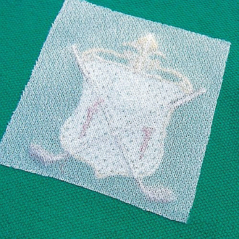 Ochrana pokožky pred podráždením. Výšivka Kryt na vyšívanie. Vyšívanie. 1m x 50 cm