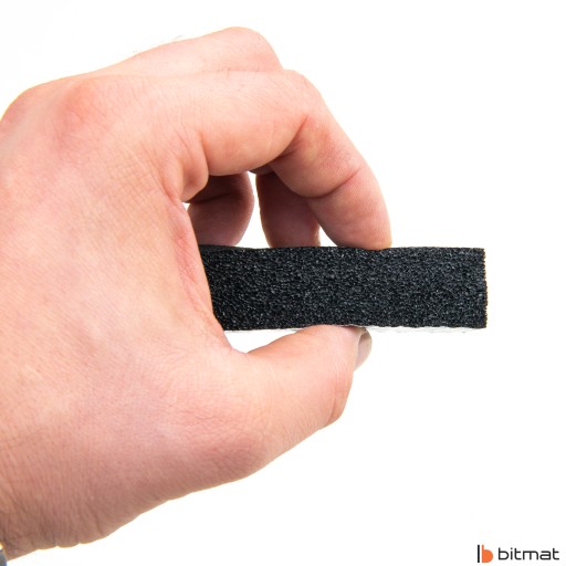 Zvukovoizolačná pena Bitmat tesnenie 19 mm x 2 cm x 100 cm čierna - perfektné