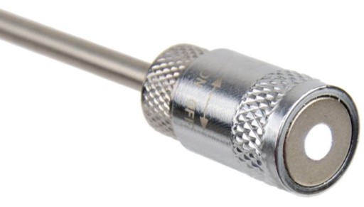 TELESKOPICKÝ MAGNETICKÝ UCHOVÁVAČ, VÝSUVNÝ 80 + LED