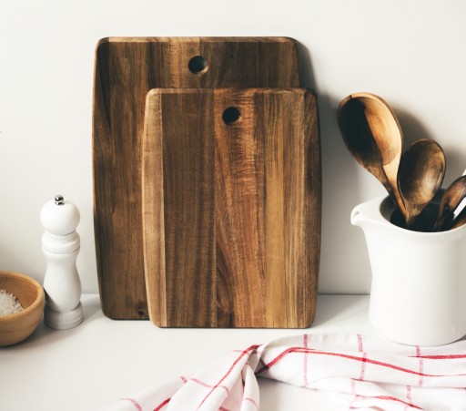 Akáciová doska na krájanie do kuchyne 33 cm 11325