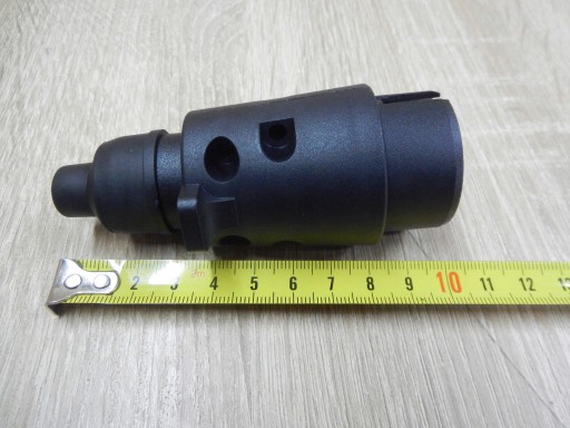 Zástrčka prívesu Príves plastový 7 PIN 12V