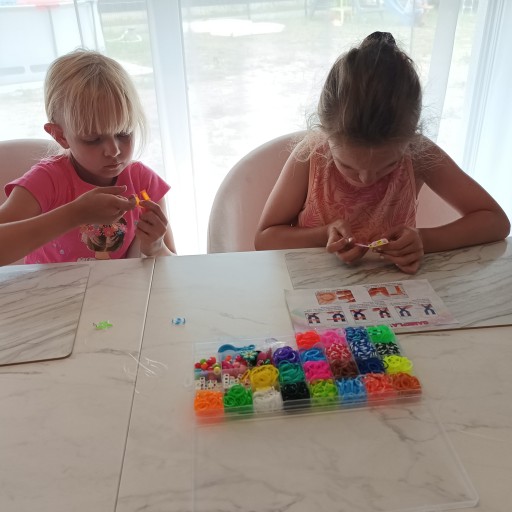 Sada gumičiek na výrobu šperkových náramkov 1500 ks DIY