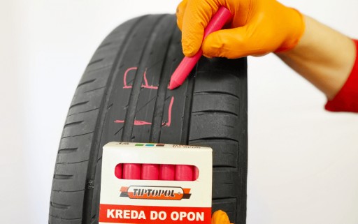 ČERVENÁ KRIEDA NA PNEUMATIKY - OZNAČOVAČ PNEUMATÍK 1 KUS