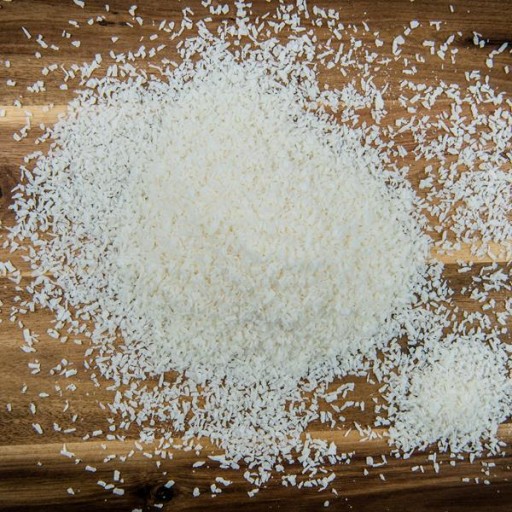 KOKOSOVÉ STRÚHANIE STREDNÉ 1 kg hrubých kokosových vločiek