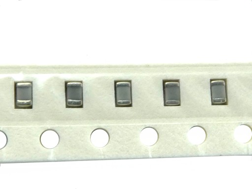 Keramické MLCC 1,5nF 5% 50V DC 100ks