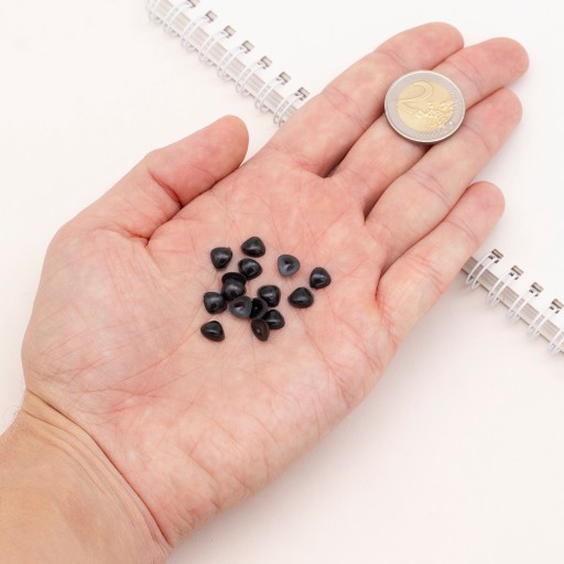 Bezpečné nosy na hračky Plastové Farba: Čierna 7x8x3mm 100ks/bal