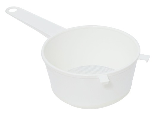 Plastové sitko, cedník, sitko s rukoväťou, 15 cm, HRUBÉ