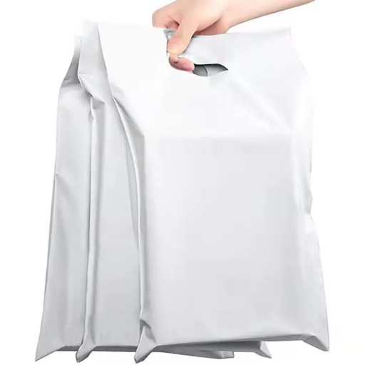 BIELE KURIÉRSKE FÓLIOVÉ BALENIA S RÚČKOU 260x350+70 50 ks