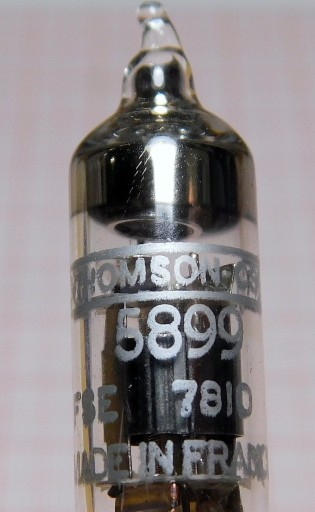 Lampa 5899 THOMSON France NEPOUŽITÁ