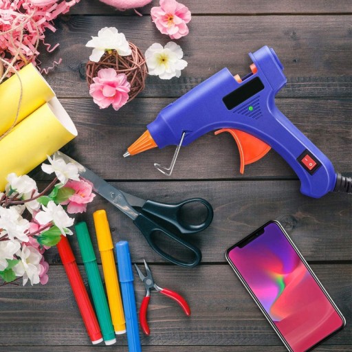 SILNÉ LEPIDLO NA TABUĽU 7x300 90KS 1KG