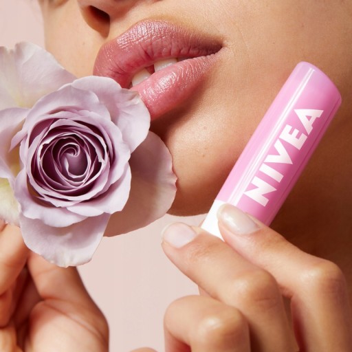 Ochranný rúž NIVEA Soft Rose