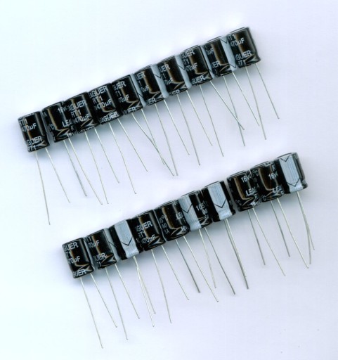 470uF 16V 470 µF 16 V LEAGUER (20 KS) ELEKTROLYTICKÝ KONDENZÁTOR
