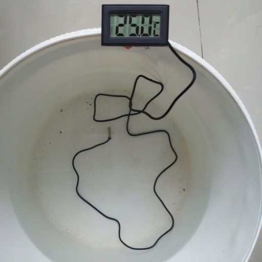 ELEKTRONICKÝ LCD TEPLOMER S DIGITÁLNOU PECÍ