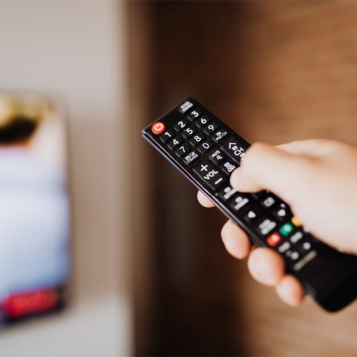 SMART TV DIAĽKOVÉ UNIVERZÁLNE SAMSUNG FULL HD 4K UHD NETFLIX AMAZON PRIME
