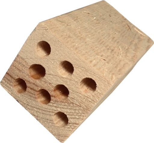 Plnenie Domček pre včely červené