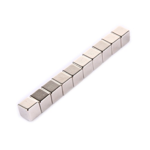 NEODYMOVÉ MAGNETY 6x6x6 mm 10 ks