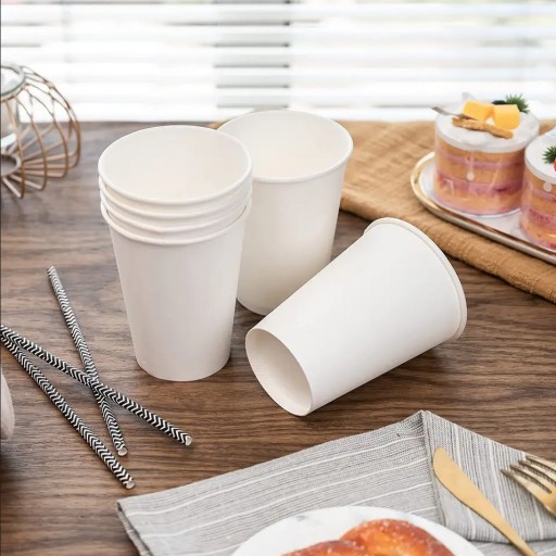 JEDNORÁZOVÉ PAPIEROVÉ ŠÁLKY NA KÁVU 250ml, BIELE, EKOLOGICKÉ, NETEKAJÚ